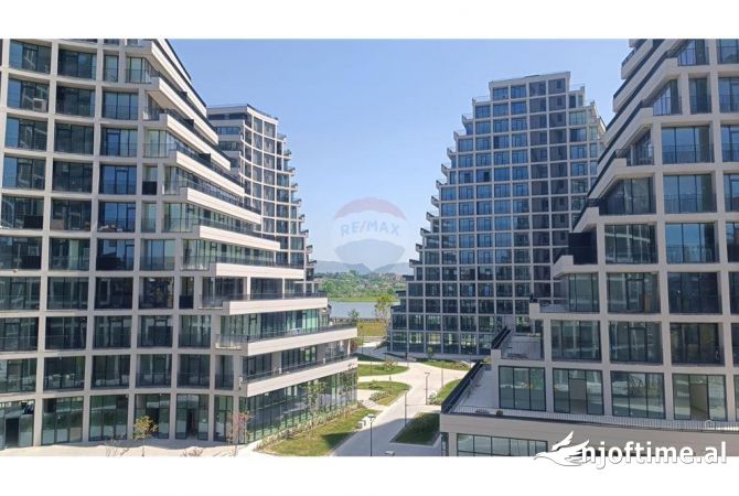 Ambient biznesi me qera 3+1 ne Tirane - 1,400 Euro