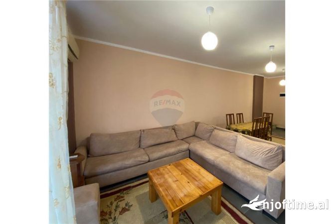 Shtepi me qera 1+1 ne Tirane - 350 Euro