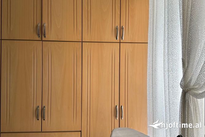 Shtepi me qera Apartament ne Tirane, 2+1, Mobilimi E mobiluar, Pagesa 600  Euro.