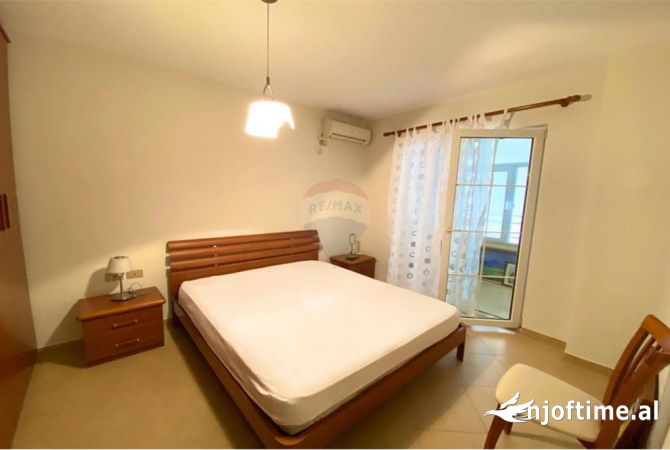 Shtepi me qera 2+1 ne Tirane - 650 Euro