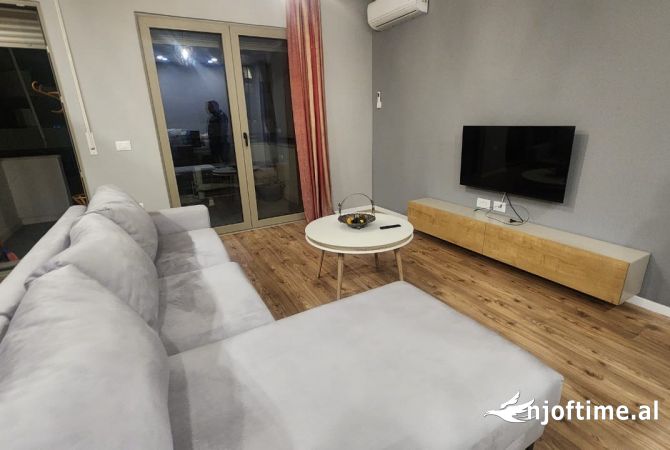 Shtepi me qera 1+1 ne Tirane - 650 Euro