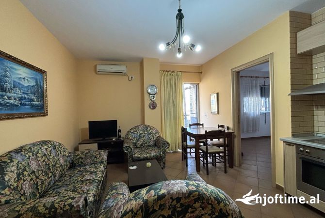 Shtepi me qera 2+1 ne Tirane - 550 Euro