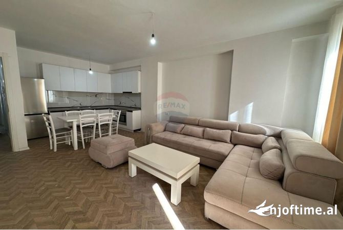 Shtepi me qera 2+1 ne Tirane - 600 Euro