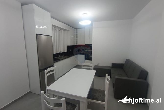 Shtepi me qera 2+1 ne Tirane - 500 Euro