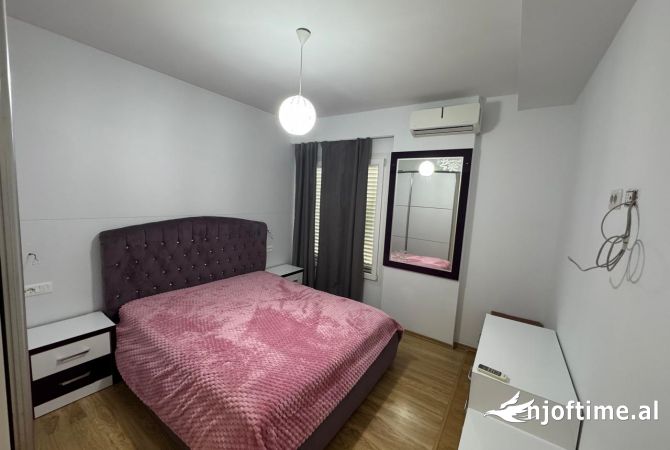 Shtepi me qera 2+1 ne Tirane - 650 Euro