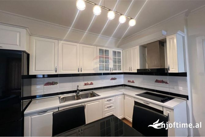 Shtepi me qera 2+1 ne Tirane - 650 Euro