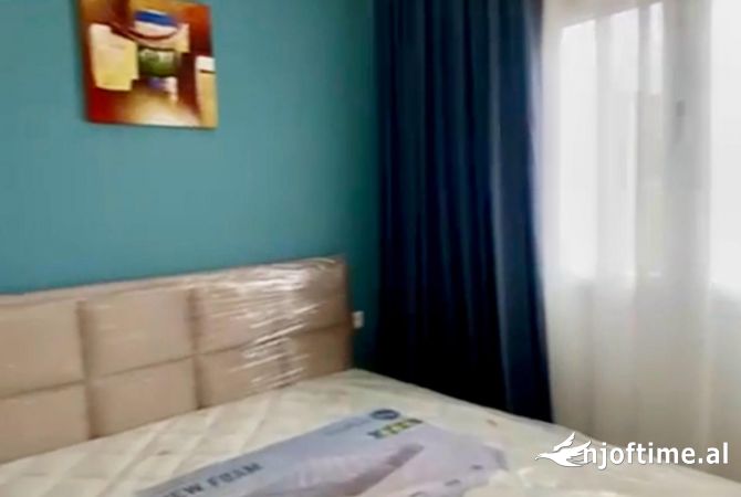 Shtepi ne shitje Apartament ne Tirane, 1+1, Mobilimi E mobiluar, Pagesa 89,000  Euro.