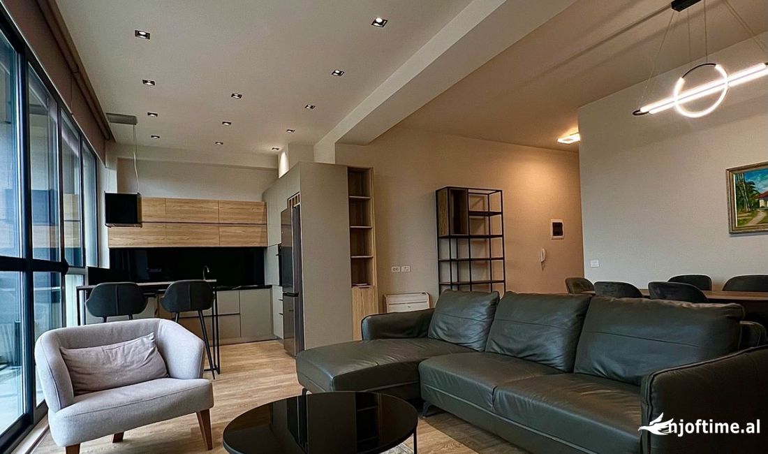 Shtepi me qera Apartament ne Tirane, 2+1, Mobilimi E mobiluar, Pagesa 1,100  Euro.