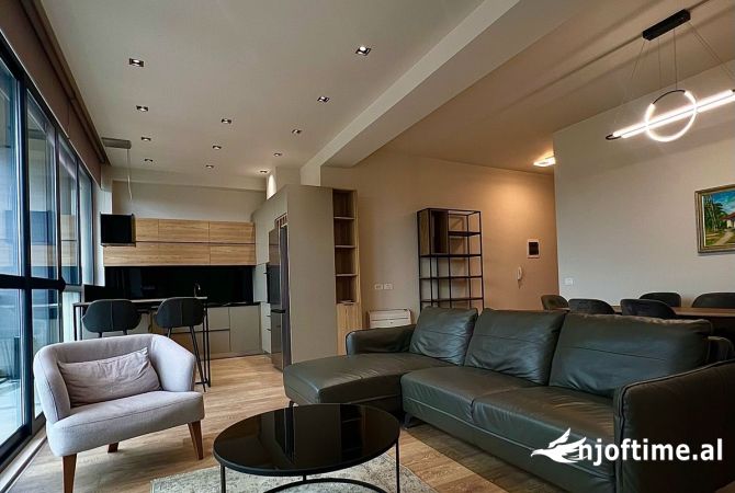 Shtepi me qera 2+1 ne Tirane - 1,100 Euro