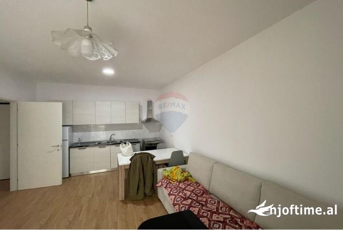 Shtepi me qera 2+1 ne Tirane - 500 Euro