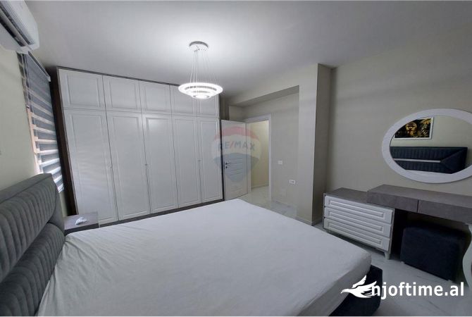 Shtepi me qera 2+1 ne Tirane - 750 Euro