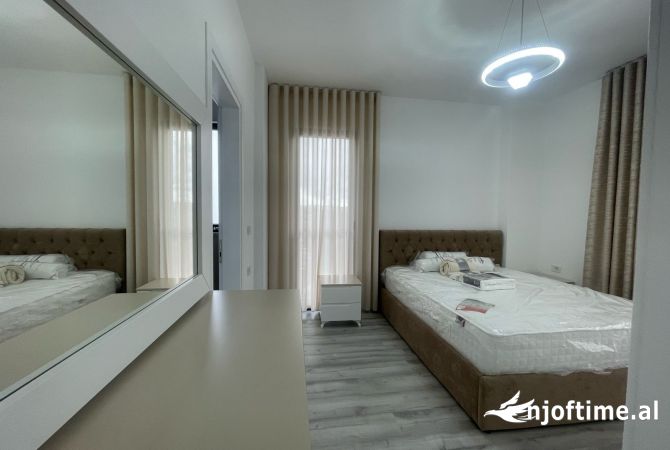 Shtepi me qera 2+1 ne Tirane - 800 Euro