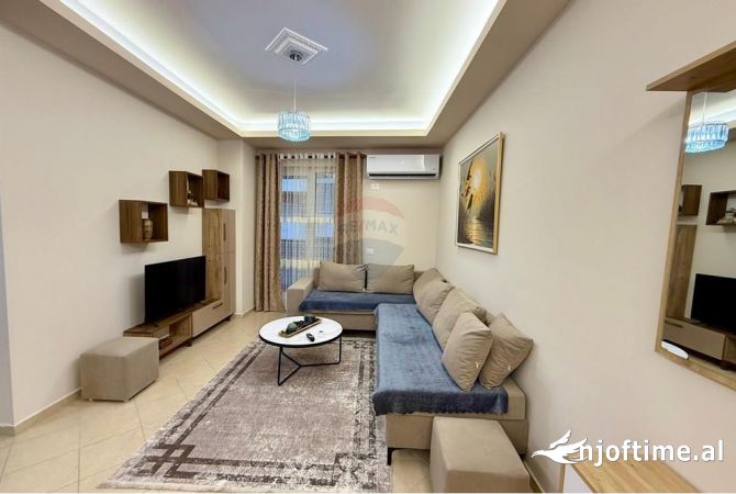 Shtepi me qera 2+1 ne Tirane - 450 Euro