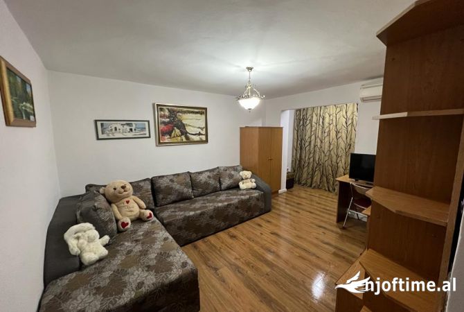 Shtepi me qera 2+1 ne Tirane - 500 Euro