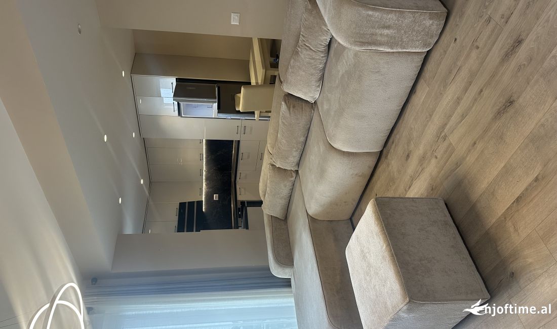 Shtepi me qera Apartament ne Tirane, 2+1, Mobilimi E mobiluar, Pagesa 750  Euro.