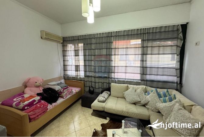 Shtepi me qera Garsoniere ne Tirane - 350 Euro