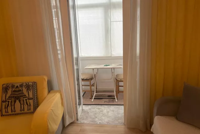 Shtepi me qera Apartament ne Tirane, 3+1, Mobilimi E mobiluar, Pagesa 750  Euro.