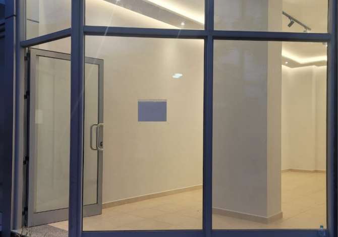 Business Property for Rent 1+1 in Shkodra - 25,000 Leke