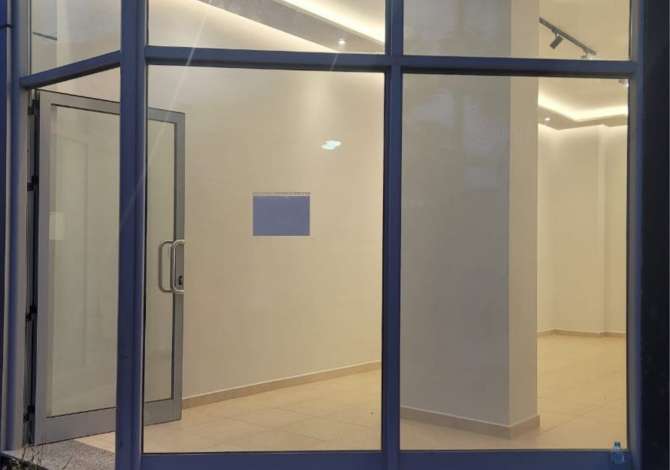 JEPET ME QIRA AMBIENT BIZNESI NE QENDER TE SHKODRES