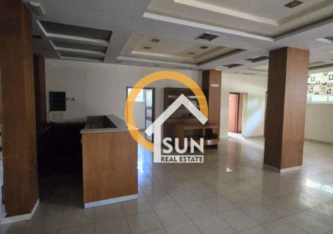 Ambient biznesi ne shitje 3+1 ne Shkoder - 115,000 Euro