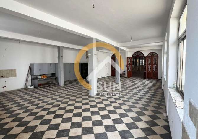Ambient biznesi me qera 3+1 ne Shkoder - 500 Euro