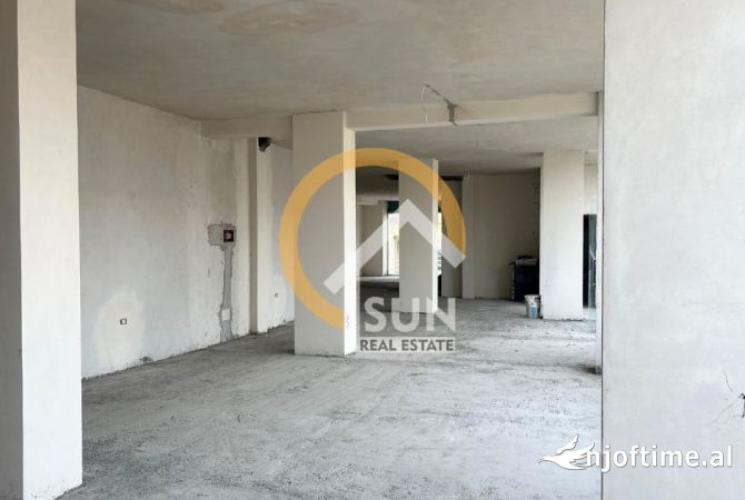 Ambient biznesi ne shitje 3+1 ne Shkoder - 475,622 Euro
