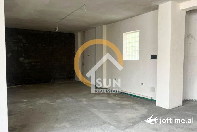 Ambient biznesi ne shitje 3+1 ne Shkoder - 475,622 Euro