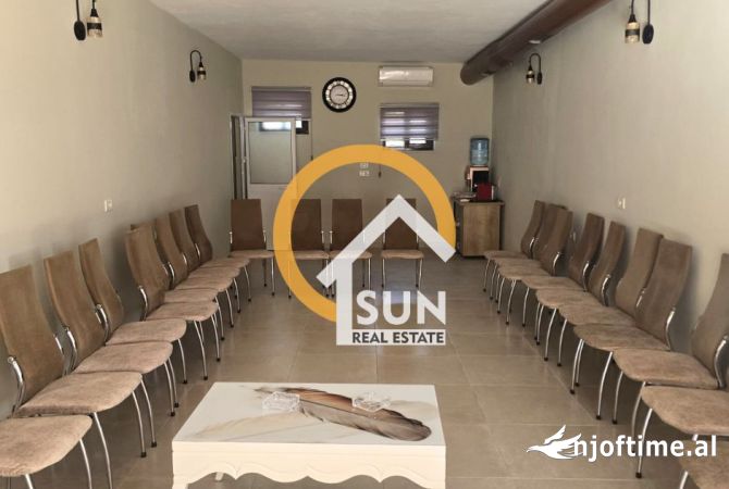 Ambient biznesi me qera 3+1 ne Shkoder - 50,000 Leke