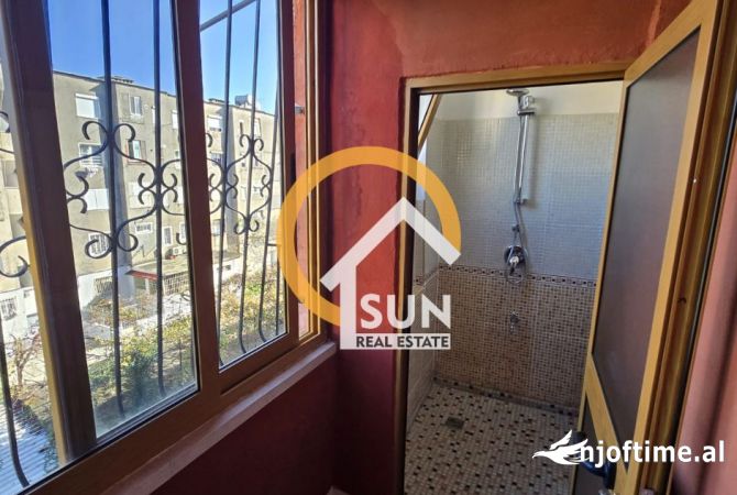 Shtepi ne shitje Apartament ne Shkoder, 1+1, Mobilimi Bosh, pa mobiluar, Pagesa 4,300,000  Leke.