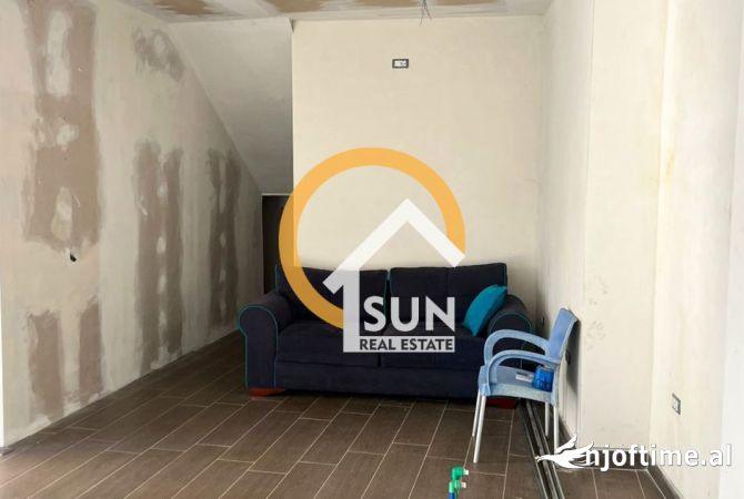 Ambient biznesi me qera 3+1 ne Shkoder - 60,000 Leke