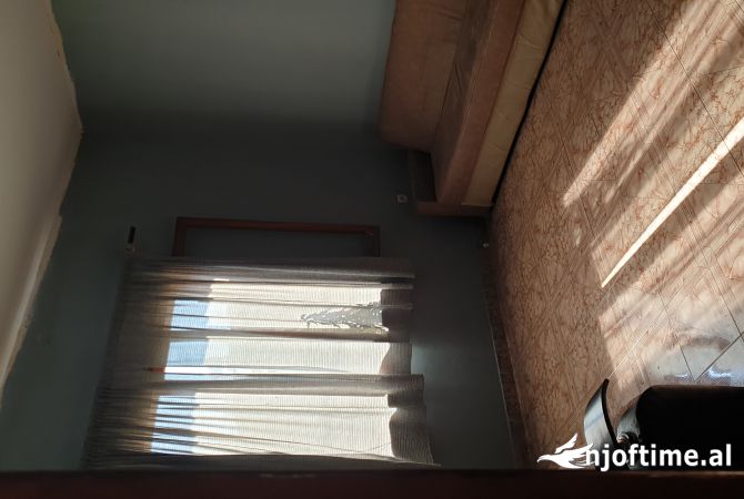 Shtepi me qera 2+1 ne Tirane - 33,000 Leke