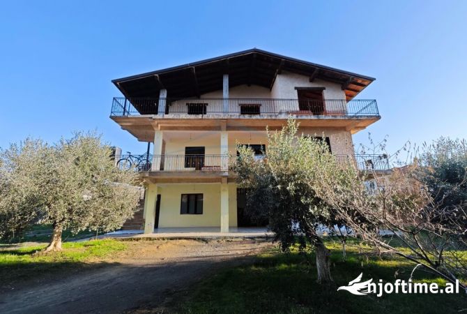 Casa in vendita 7+1 a Durazzo - 360,000 Euro