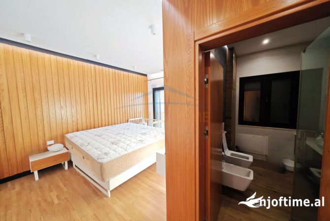 Shtepi ne shitje 3+1 ne Durres - 5,000,000 Euro