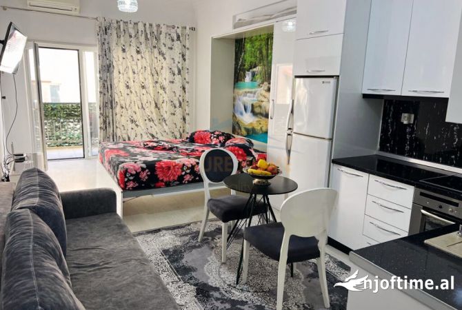 Shtepi me qera Garsoniere ne Durres - 300 Euro