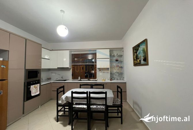 Shtepi ne shitje Shtepi Private ne Lushnje, 2+1, Mobilimi E mobiluar, Pagesa 57,000  Euro.