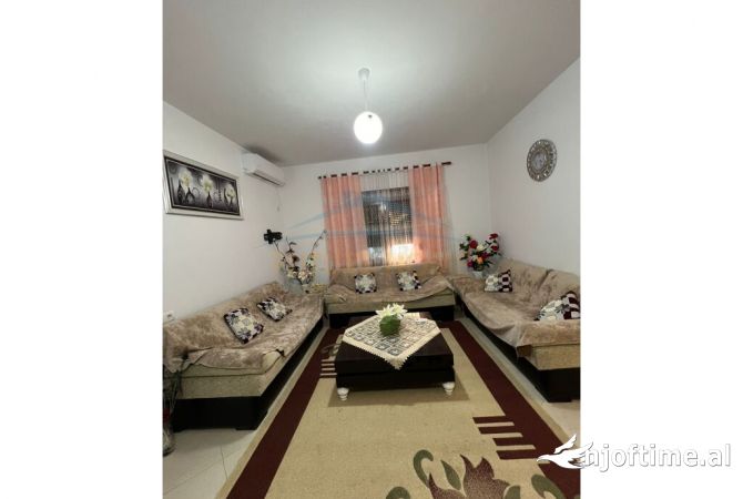 Shtepi ne shitje Shtepi Private ne Lushnje, 2+1, Mobilimi E mobiluar, Pagesa 57,000  Euro.