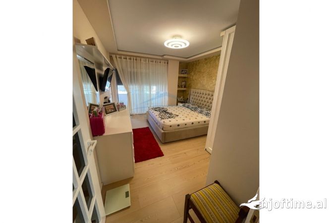 Shtepi ne shitje 3+1 ne Durres - 300,000 Euro