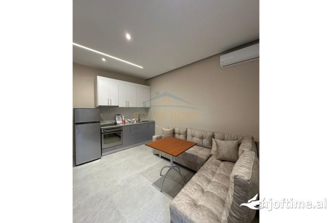 Shtepi me qera 1+1 ne Durres - 300 Euro