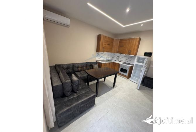 Shtepi me qera 1+1 ne Durres - 300 Euro