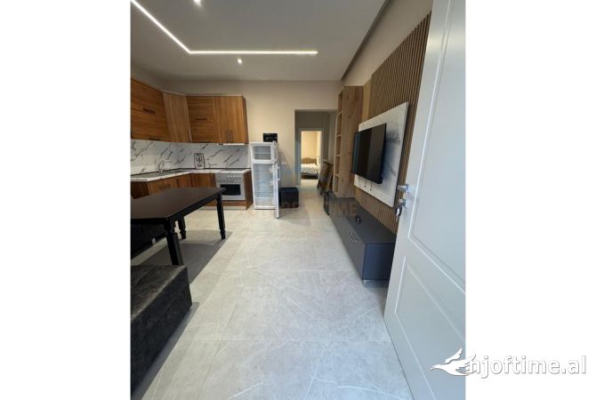 Shtepi me qera 1+1 ne Durres - 300 Euro
