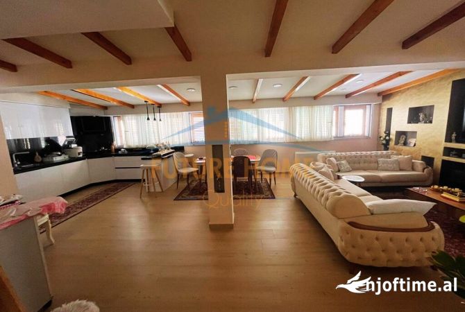 Shtepi ne shitje 3+1 ne Durres - 300,000 Euro