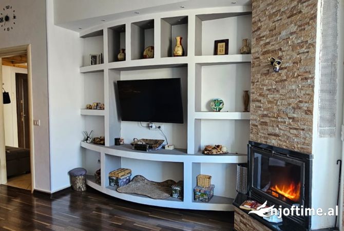 Shtepi ne shitje Apartament ne Durres, 2+1, Mobilimi E mobiluar, Pagesa 129,000  Euro.