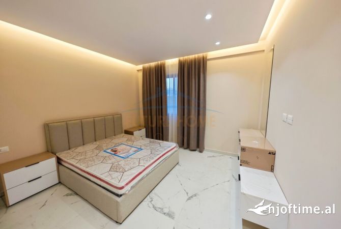 Shtepi ne shitje Apartament ne Durres, 2+1, Mobilimi E mobiluar, Pagesa 115,000  Euro.