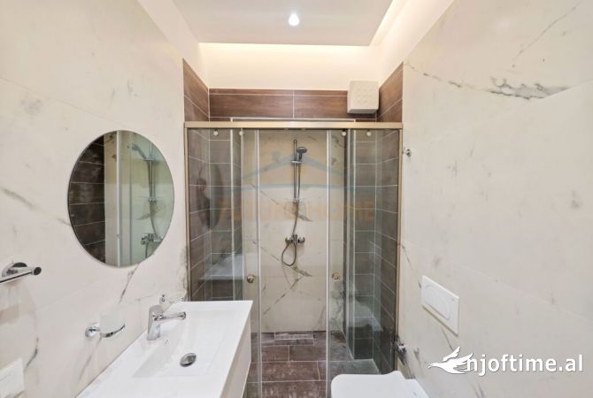 Shtepi ne shitje Apartament ne Durres, 2+1, Mobilimi E mobiluar, Pagesa 115,000  Euro.