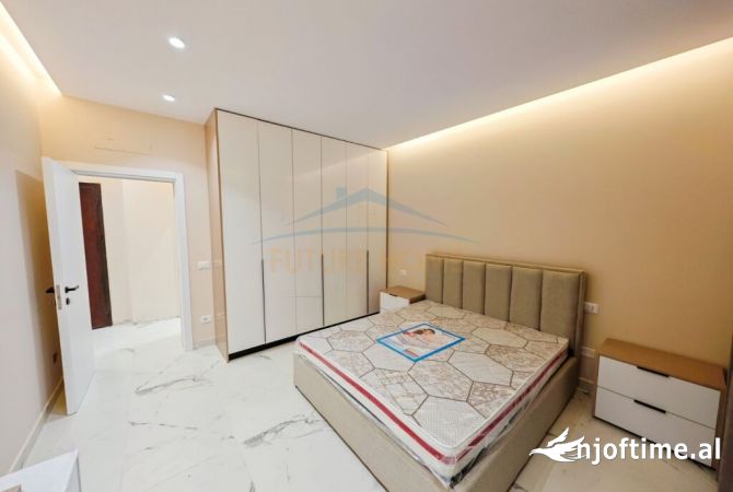 Shtepi ne shitje Apartament ne Durres, 2+1, Mobilimi E mobiluar, Pagesa 115,000  Euro.