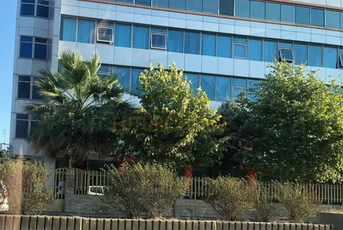 Business Property in Sale 3+1 in Durres - 2,500,000 Euro