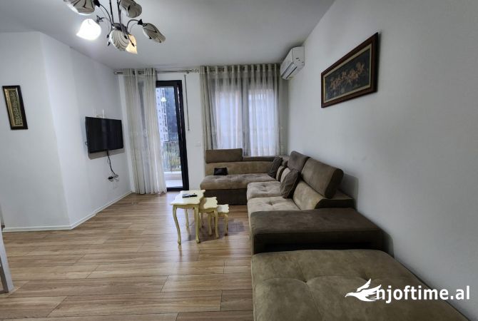 Shtepi me qera 2+1 ne Tirane - 500 Euro
