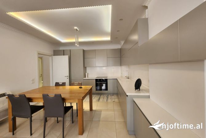 Shtepi ne shitje 2+1 ne Tirane - 250,000 Euro