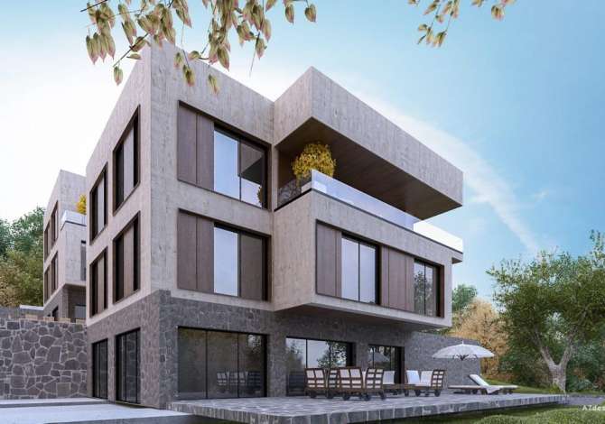 Truall ose Toke  ne Tirane - 750,000 Euro
