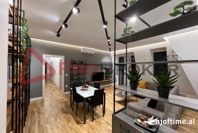 Shtepi me qera 2+1 ne Tirane - 1,800 Euro